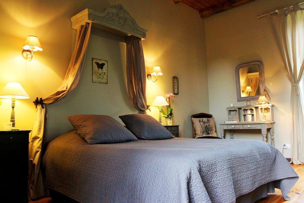 Chambres D'Hotes Du Presbytere La Bastide-l'Eveque Exterior foto